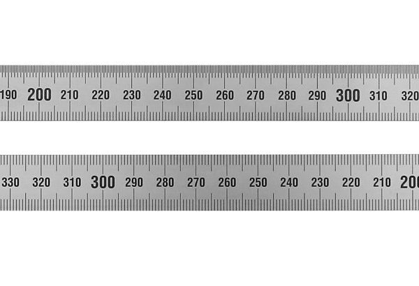 Diesella Stållineal 300x30x1,0 mm med aflæsning venstre-mod-højre